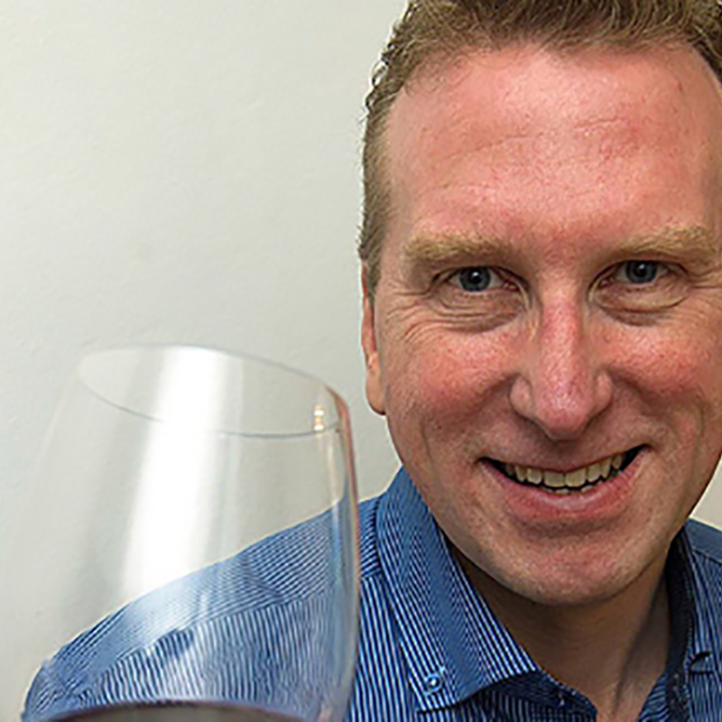 Champagne Supernovas with wine writers Leslie Williams, Aoife Carrigy and friends