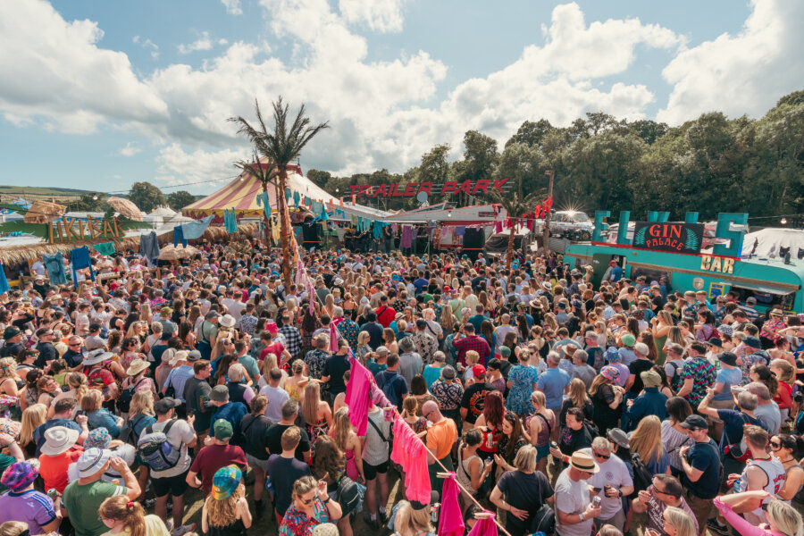 Be a part of this year’s electric picnic! 🚍🌴Applications for Trailer Park are now open! 🚍🌴